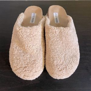 Steve Madden Fleece Slippers